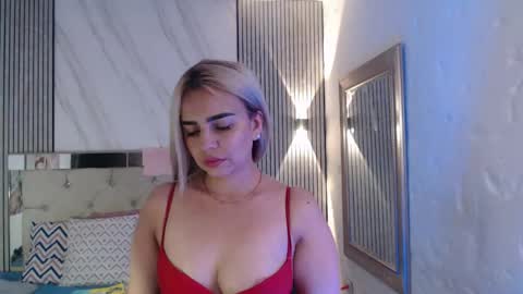 julieta__fox_ online show from April 23, 2:24 am