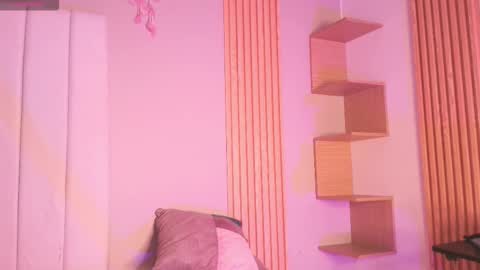 Julieta  IG juietaflower06 online show from March 10, 11:15 am