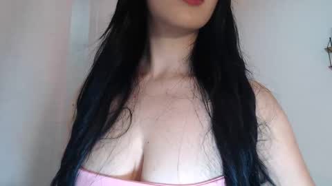 julieta_g online show from December 22, 5:37 am