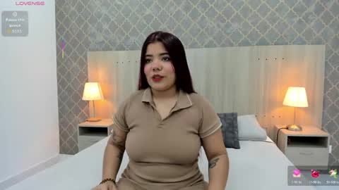 Julieta Robertson online show from April 14, 3:34 am