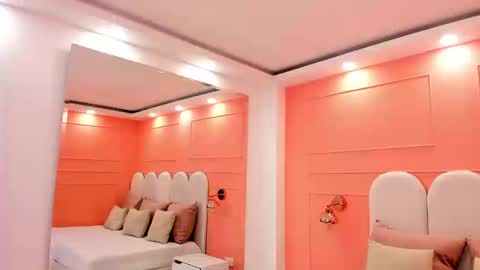     online show from September 26, 10:25 pm