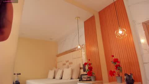 Snapshot of julieta_rose__ chatting on May 26, 10:28 pm online show from May 26, 10:28 pm