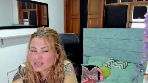 julieta_star69 online show from January 18, 11:47 am