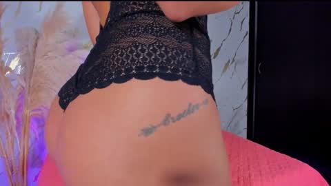 Julieth Gomez online show from January 13, 3:01 am