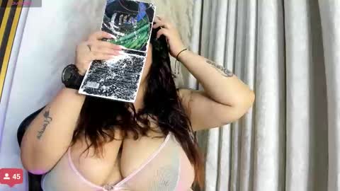 Snapshot of julietakane chatting on November 14, 4:33 am julietakane online show from November 14, 4:33 am