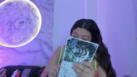 julietakane online show from February 11, 4:50 am