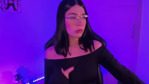 Julieta  online show from December 5, 3:37 am