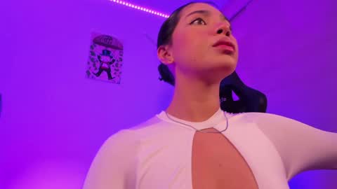 Julieta  online show from December 6, 7:54 am