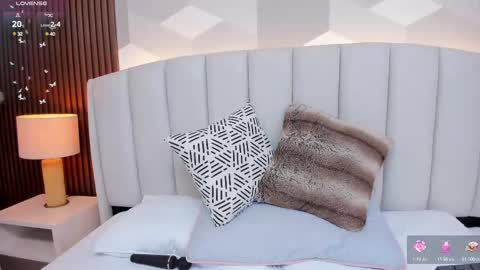 Snapshot of julietasantos__ chatting on March 4, 9:43 pm Julieta Santos online show from March 4, 9:43 pm