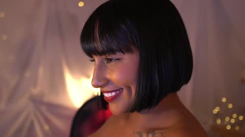 julietawinona online show from January 14, 11:27 pm