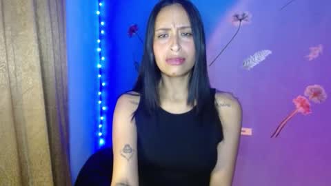 Snapshot of julieth_smith_xoxo chatting on November 15, 10:12 am Michelle Smith online show from November 15, 10:12 am