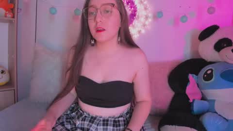 Snapshot of julietha_bianco_ chatting on February 5, 8:04 pm Julietha  online show from February 5, 8:04 pm
