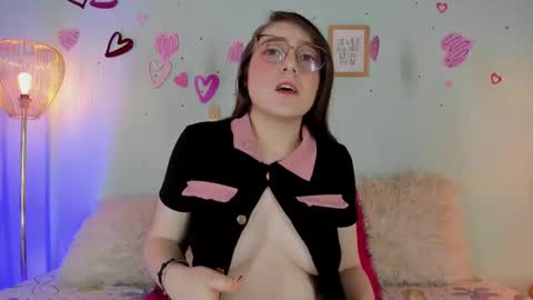 Snapshot of julietha_bianco_ chatting on February 13, 6:48 pm Julietha  online show from February 13, 6:48 pm