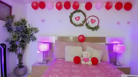 Snapshot of julietha_bianco_ chatting on September 22, 1:46 pm Julietha  online show from September 22, 1:46 pm