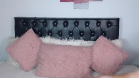 julietha fox online show from September 19, 4:58 am