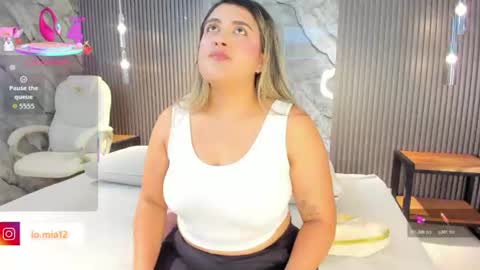 Julietha online show from June 19, 2:05 am