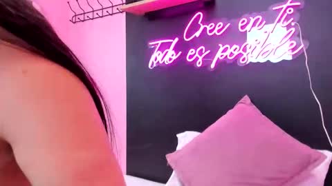 Snapshot of juliethcruz chatting on November 30, 1:37 pm online show from November 30, 1:37 pm