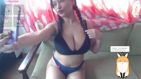 juliethserna online show from October 10, 3:44 pm