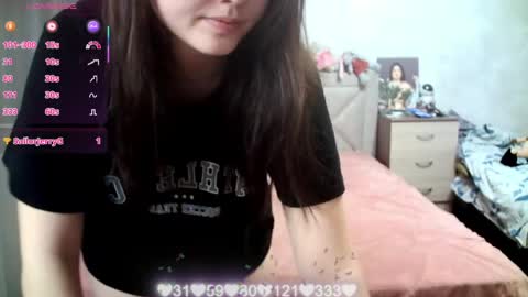 Snapshot of julietkalen chatting on May 8, 4:29 am Julietkitty online show from May 8, 4:29 am