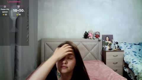 Snapshot of julietkalen chatting on May 23, 6:40 am Julietkitty online show from May 23, 6:40 am