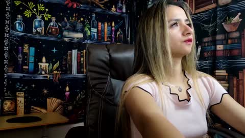 Julietta Jackson online show from January 2, 7:40 pm