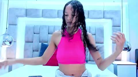 Snapshot of juliettableer chatting on September 22, 11:56 am Hi guys It is a pleasure to have you here I am Julieta online show from September 22, 11:56 am