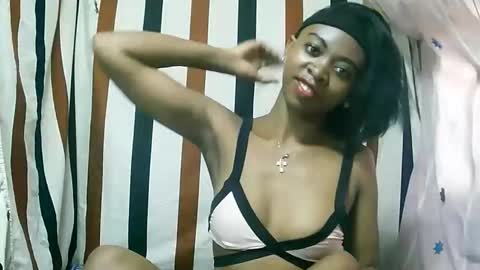 juliette9794 online show from November 10, 8:35 am