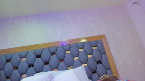 juliette_pretty_ online show from February 20, 7:14 pm