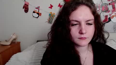 Julia online show from December 17, 4:24 pm