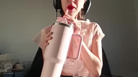 julietxxx03 online show from May 23, 8:02 pm
