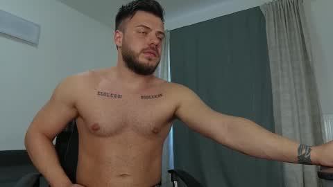 JULiUS   online show from February 14, 10:28 am