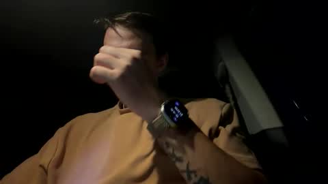 Snapshot of juliusmish chatting on April 22, 12:46 am Julius online show from April 22, 12:46 am