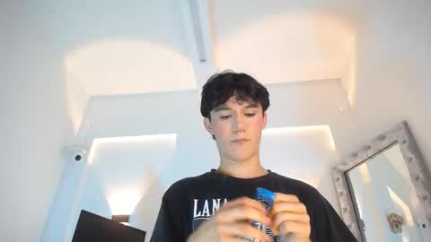 jullian online show from April 9, 9:42 pm