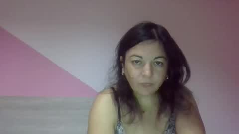 Caitlyn online show from October 23, 8:57 am