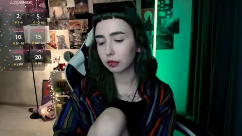 Baroness Von Cringe online show from October 17, 3:58 pm