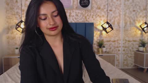 Snapshot of july_gh chatting on December 9, 11:34 pm Julietha  online show from December 9, 11:34 pm