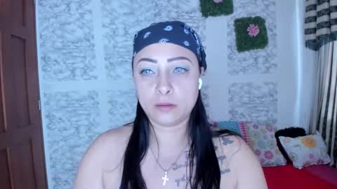 juliana online show from February 22, 9:02 pm