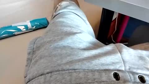 Snapshot of jumezee chatting on October 18, 6:48 am Asian office boy online show from October 18, 6:48 am