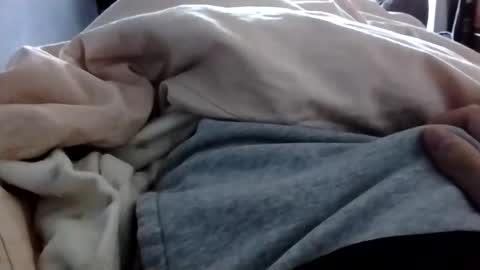 Snapshot of jumezee chatting on November 23, 2:44 am Asian office boy online show from November 23, 2:44 am