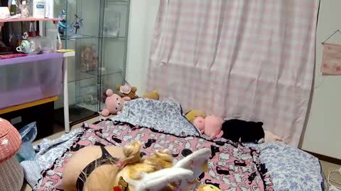 Snapshot of june999bunny chatting on December 25, 1:53 am june999bunny online show from December 25, 1:53 am