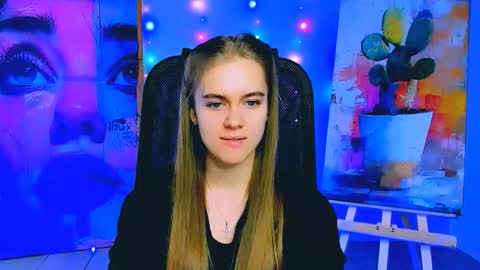 junewoods online show from March 10, 7:13 am