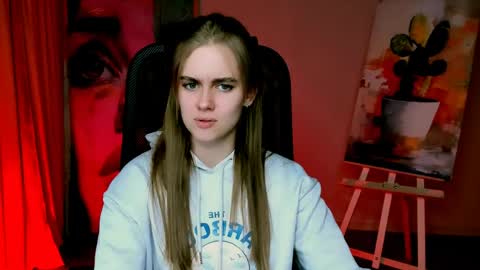 junewoods online show from April 27, 1:42 pm