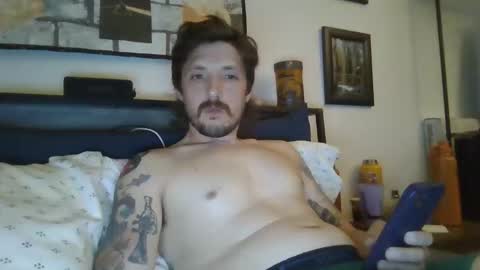 junglemanpat online show from April 1, 3:18 am