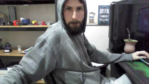Snapshot of juniorextr_18_ chatting on June 23, 12:30 am juniorextr_18_ online show from June 23, 12:30 am