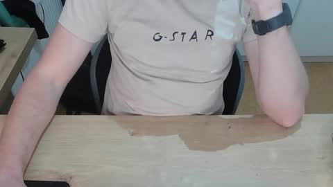 junk2711 online show from March 24, 2:11 pm