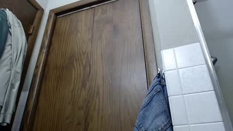 Snapshot of junk_yard_dog chatting on March 1, 12:45 pm Dave online show from March 1, 12:45 pm