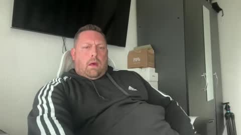 Junky online show from March 12, 2:56 pm