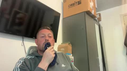 Junky online show from April 19, 11:42 am