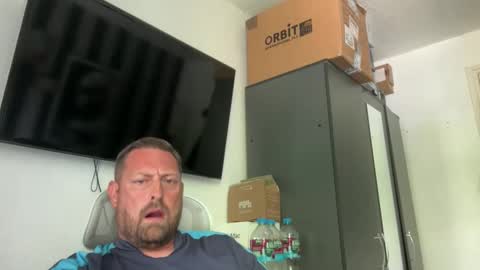 Junky online show from April 26, 2:48 pm