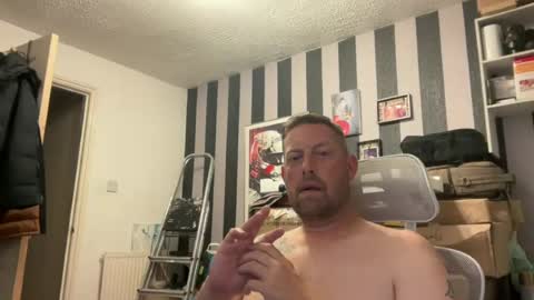 Snapshot of junky345 chatting on July 8, 9:19 pm Junky online show from July 8, 9:19 pm